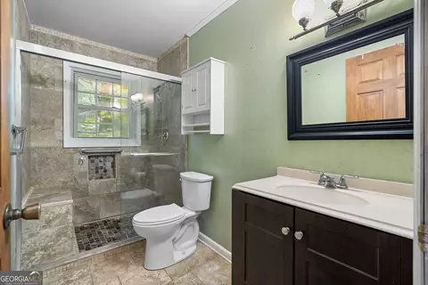 Bath - 195 Rosewood Ave, Tyrone, GA 30290 photo 1 of 2