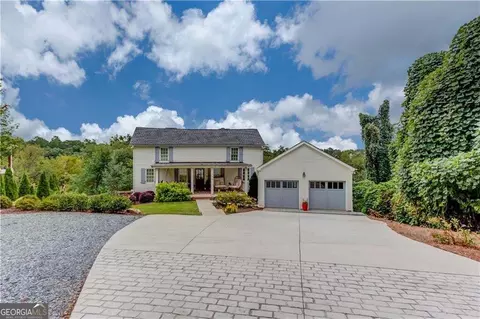 153 Sloan St, Roswell, GA 30075