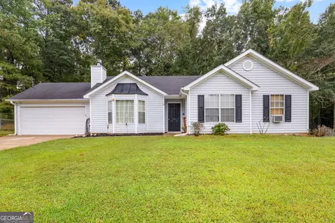 15 Evan Ct, Grantville, GA 30220