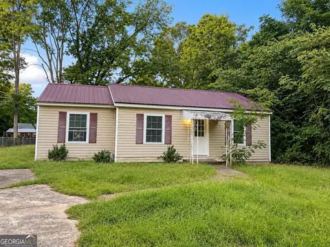 207 Uncle Remus Ct, Eatonton, GA 31024