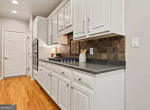Kitchen - 125 Hedgewick Way, Tyrone, GA 30290 photo 2 of 8