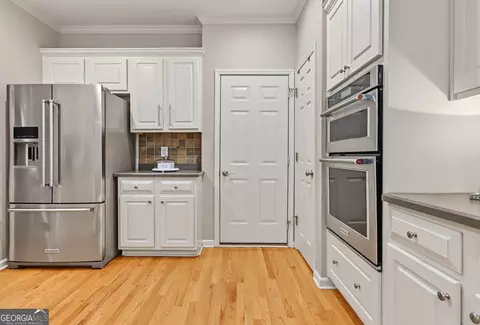 Kitchen - 125 Hedgewick Way, Tyrone, GA 30290 photo 3 of 8