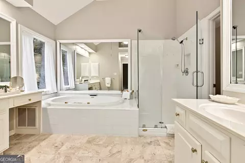 Bath - 125 Hedgewick Way, Tyrone, GA 30290 photo 2 of 10