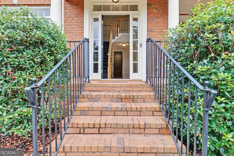 Exterior - 125 Hedgewick Way, Tyrone, GA 30290 photo 11 of 21