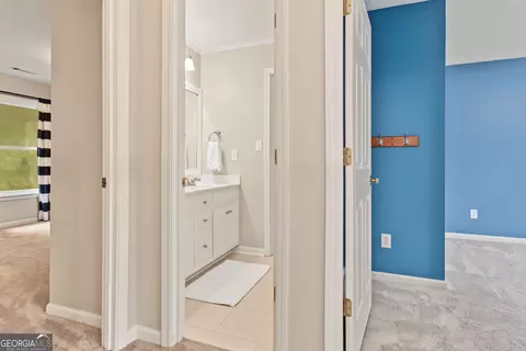 Entry Way - 125 Hedgewick Way, Tyrone, GA 30290 photo 11 of 18