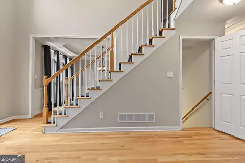 Entry Way - 125 Hedgewick Way, Tyrone, GA 30290 photo 16 of 18