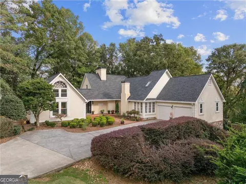 Exterior - 175 Devonwood Dr, Calhoun, GA 30701 photo 6 of 6