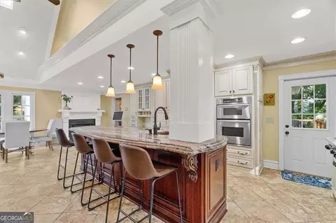 Kitchen - 175 Devonwood Dr, Calhoun, GA 30701 photo 2 of 4