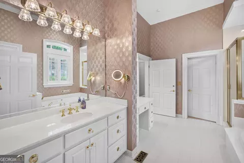 Bath - Undisclosed, Lagrange, GA 30240 photo 6 of 8