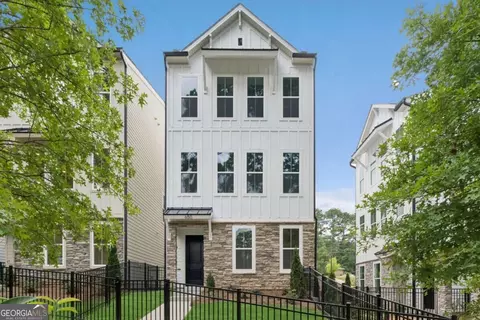 650 Memphis Dr, Scottdale, GA 30079