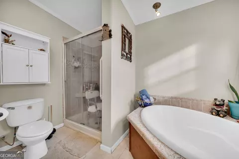 Bath - 602 Stephens Salem Rd, Stephens, GA 30667 photo 2 of 3