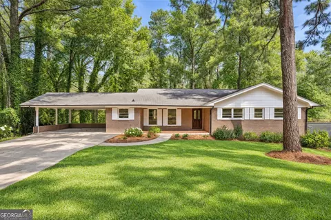 3339 Brenda Ln, Lithia Springs, GA 30122