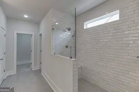 Bath - 1823 Piney Bend Dr, Buford, GA 30518 photo 7 of 8
