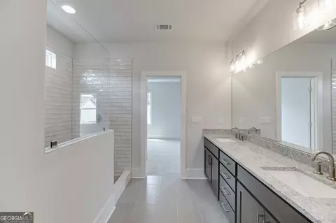 Bath - 1823 Piney Bend Dr, Buford, GA 30518 photo 8 of 8