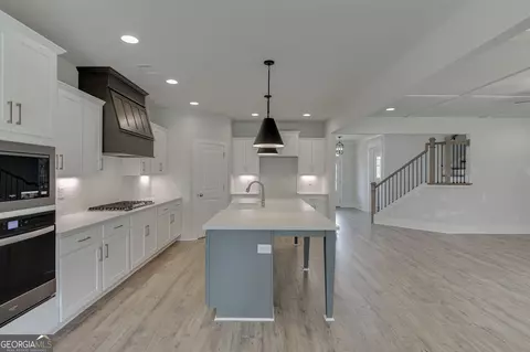 Kitchen - 1823 Piney Bend Dr, Buford, GA 30518 photo 4 of 6
