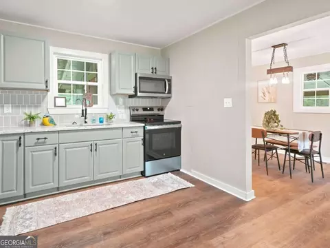 Kitchen - 165 Cherokee Ave, Nelson, GA 30151 photo 4 of 4