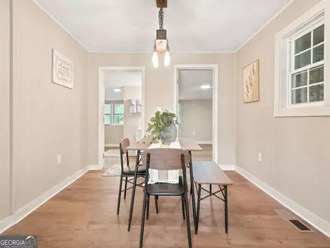 Dining - 165 Cherokee Ave, Nelson, GA 30151 photo 1 of 2
