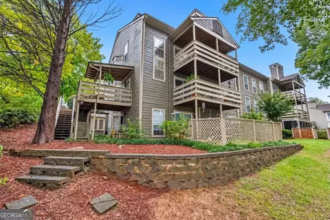 1109 Riverview Dr SE, Marietta, GA 30067