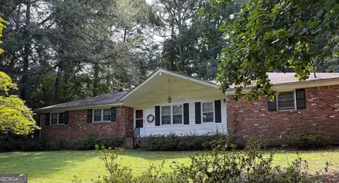4464 Francis Ct SW, Lilburn, GA 30047