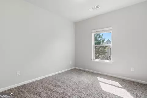 Bedroom - 643 Oakside Pl, Acworth, GA 30102 photo 3 of 4
