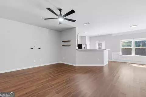Living - 643 Oakside Pl, Acworth, GA 30102 photo 2 of 3