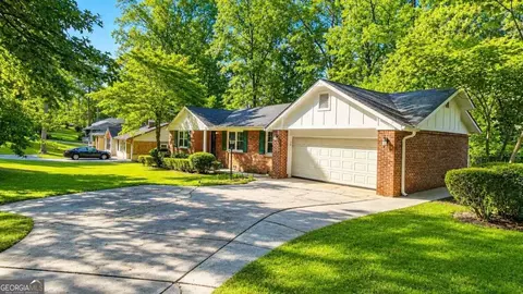 2751 Ben Hill Rd, Atlanta, GA 30344