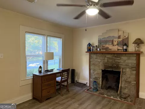 Living - 263 S Pond St, Toccoa, GA 30577 photo 3 of 4