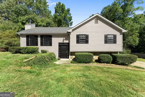 6959 Deaton Henry Rd, Flowery Branch, GA 30542