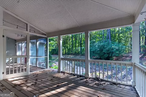 Exterior - 100 Dogwood Ct, Lagrange, GA 30240 photo 6 of 10