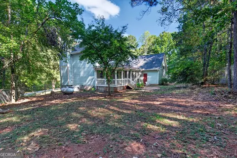 Exterior - 100 Dogwood Ct, Lagrange, GA 30240 photo 7 of 10