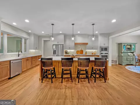 Kitchen - 71 Spratlin Ct, Hull, GA 30646 photo 2 of 5
