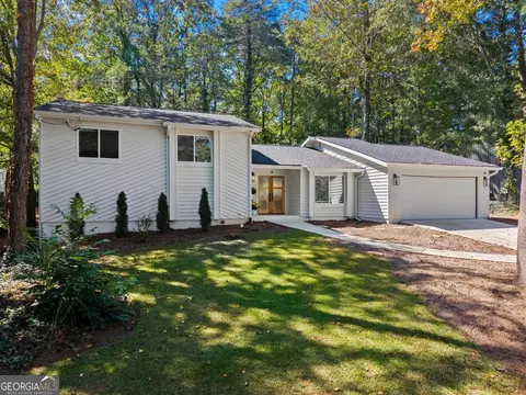 3469 Winter Hill Dr, Marietta, GA 30062