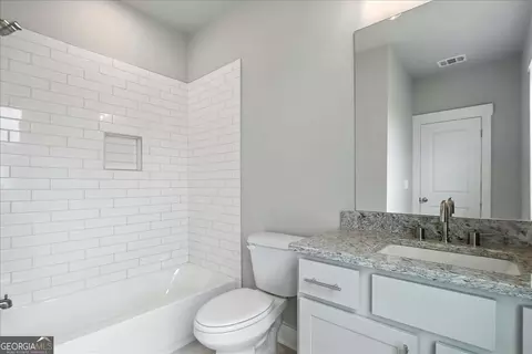 Bath - 95 Old Town Rd, Dacula, GA 30019 photo 5 of 19