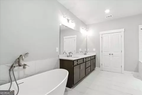 Bath - 95 Old Town Rd, Dacula, GA 30019 photo 12 of 19