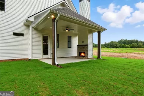 Exterior - 95 Old Town Rd, Dacula, GA 30019 photo 9 of 14