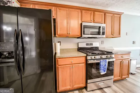 Kitchen - 101 Bridgemill Dr, Hampton, GA 30228 photo 4 of 4