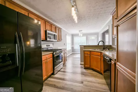 Kitchen - 101 Bridgemill Dr, Hampton, GA 30228 photo 1 of 4