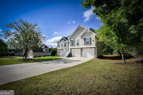 Exterior - 101 Bridgemill Dr, Hampton, GA 30228 photo 5 of 12