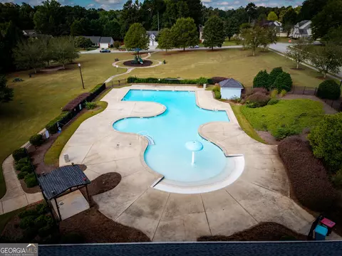 Exterior - 101 Bridgemill Dr, Hampton, GA 30228 photo 2 of 12