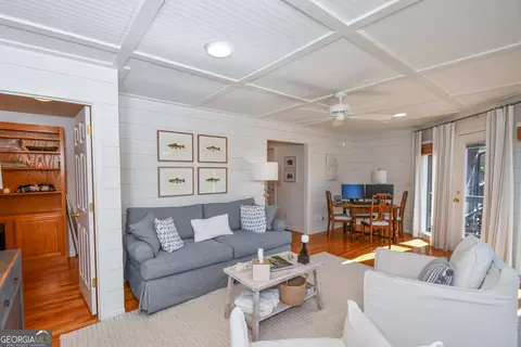 Living - 1207 Old River Rd, Cornelia, GA 30531 photo 4 of 4