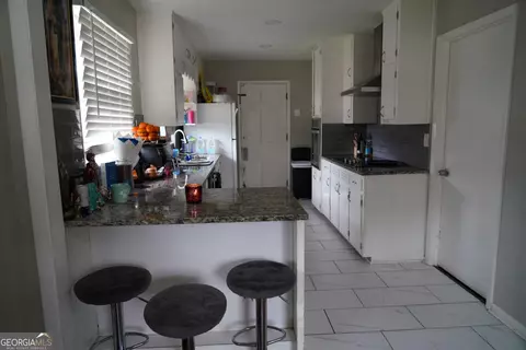 1013 Laurel St, Morrow, GA 30260 photo 2