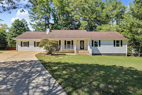 1855 Quail Wood Dr, Stone Mountain, GA 30088