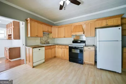 Kitchen - 45 Elm St, Covington, GA 30014 photo 1 of 2