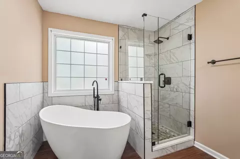 Bath - 202 White Pine Ln, Temple, GA 30179 photo 1 of 5