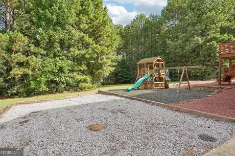 Exterior - 202 White Pine Ln, Temple, GA 30179 photo 4 of 6