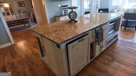 Kitchen - 10540 Estes Rd, Macon, GA 31210 photo 1 of 5