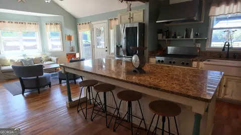 Kitchen - 10540 Estes Rd, Macon, GA 31210 photo 5 of 5
