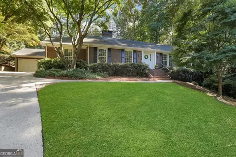 400 Hunters Glen Ct, Atlanta, GA 30328