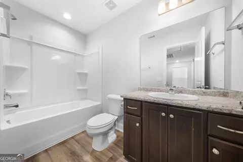 Entry Way - 149 Vandiver Rd, Allenhurst, GA 31301 photo 3 of 4