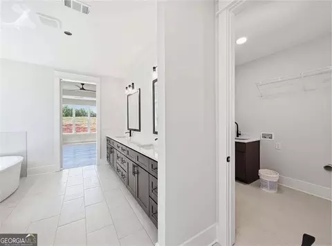 Entry Way - 141 Palisade Dr, Rydal, GA 30171 photo 7 of 13